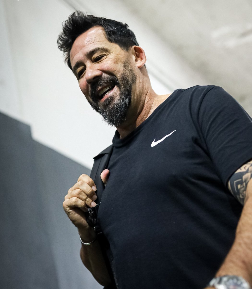 IVAN ALEXIS tweet media