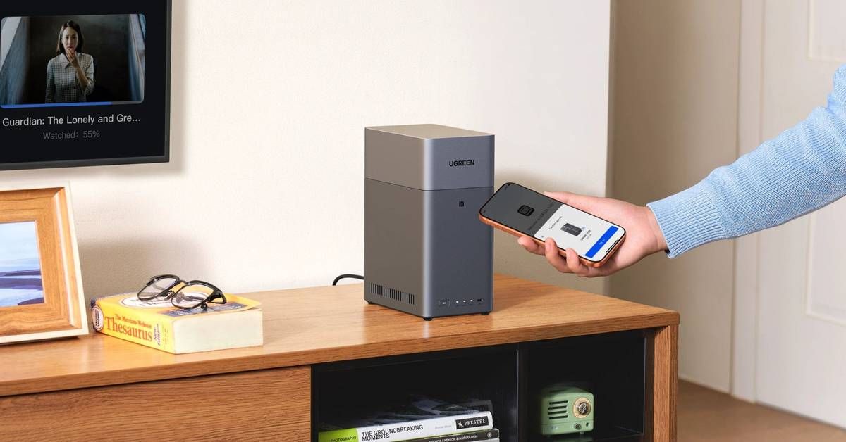 Android Police tweet media