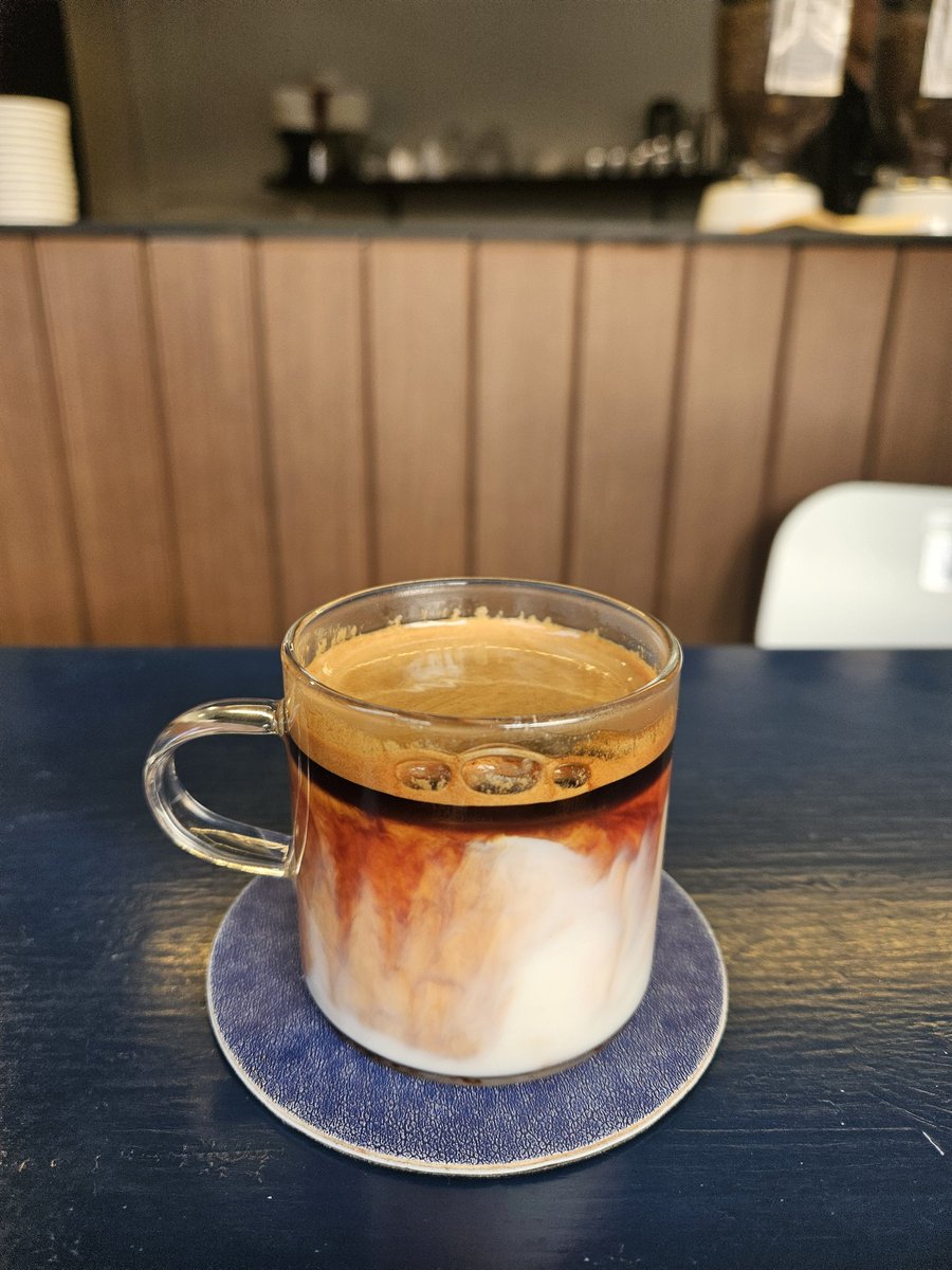 uniagnes's tweet photo. 양도 맛도 분위기도 좋았던 카페 https://t.co/MdNV6hWlAi
