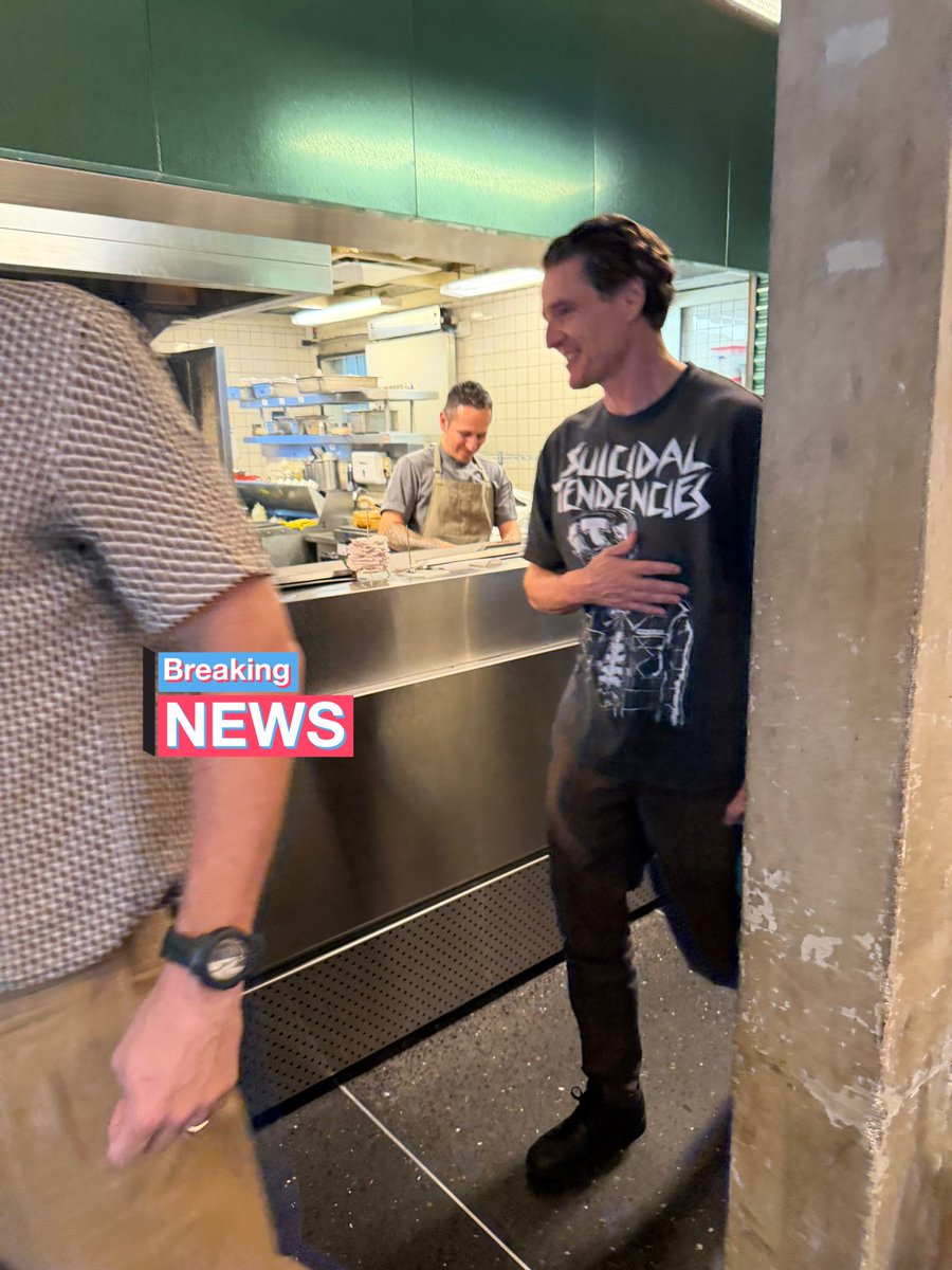 แดแดษดแด tweet media