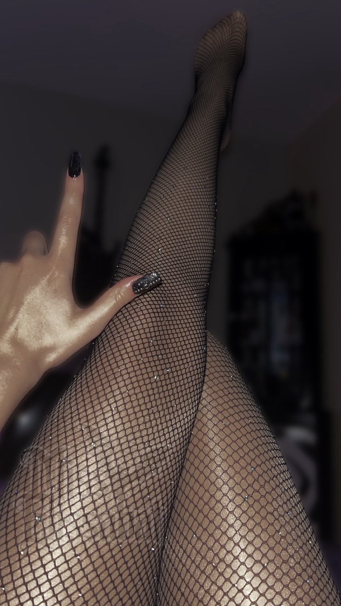 To twój znak, żeby w końcu oddać mi kontrolę…

Rozplanuję ci życie, uzależnię od siebie i zrobię z ciebie moje małe, osobiste tamagotchi! Co ty na to? 👾✨