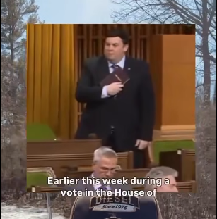 J Hunter🍁 tweet media