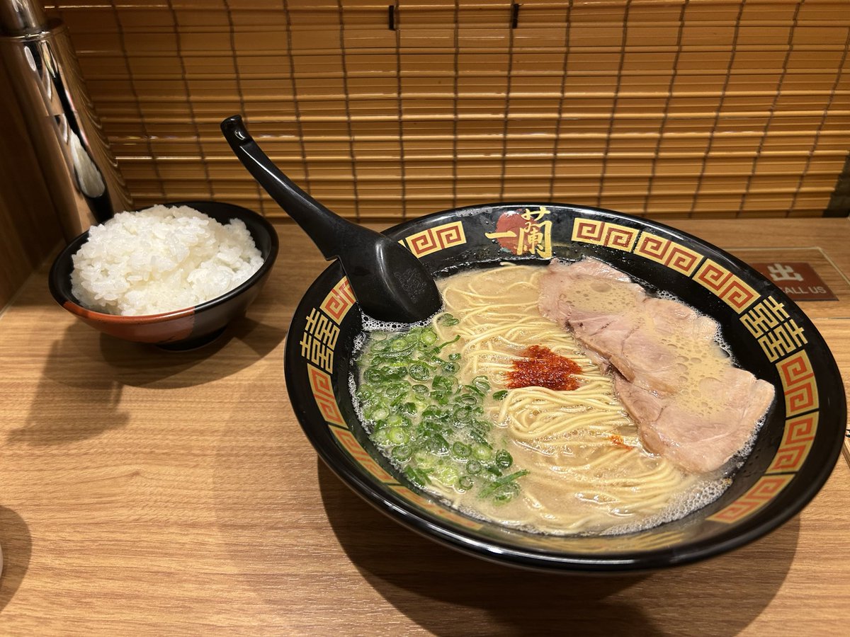 むげん tweet media