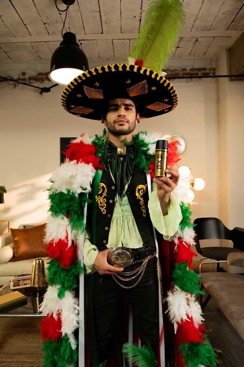 Mercurials en Aprietos tweet media