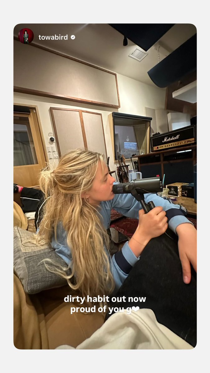 ★ Reneé Rapp Source ★ tweet media