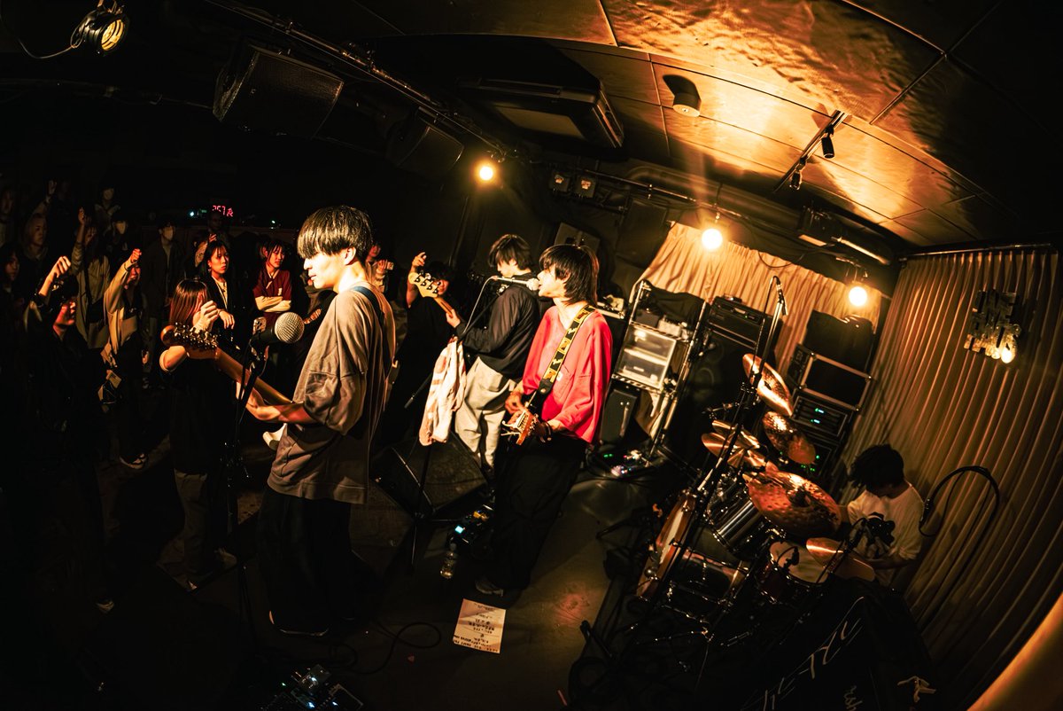 ラストラリー tweet media