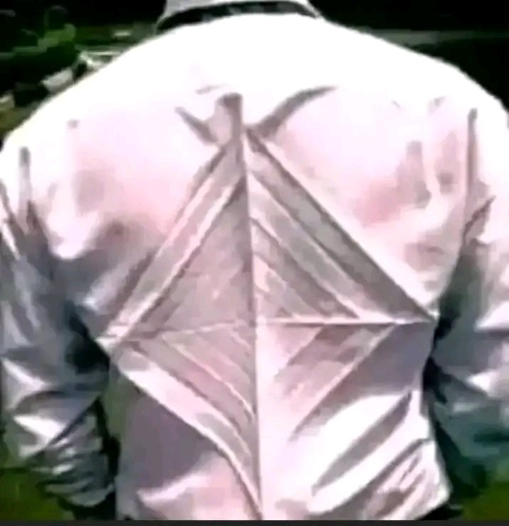 IF YOU EVER DID THIS GETO TO YOUR UNIFORM BACK THEN WHEN WERE IN SECONDARY SCHOOL, GATHER HERE WE HAVE AN IMPORTANT MEETING