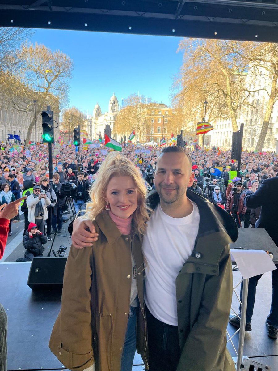 Benonwine tweet media