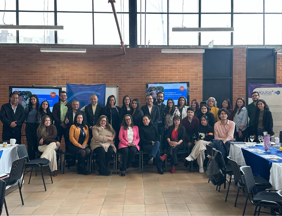 Red PaPaz tweet media