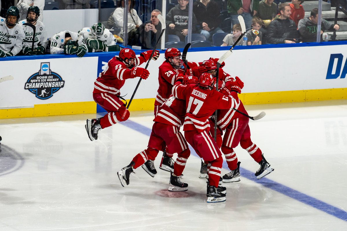 Wisconsin Hockey tweet media