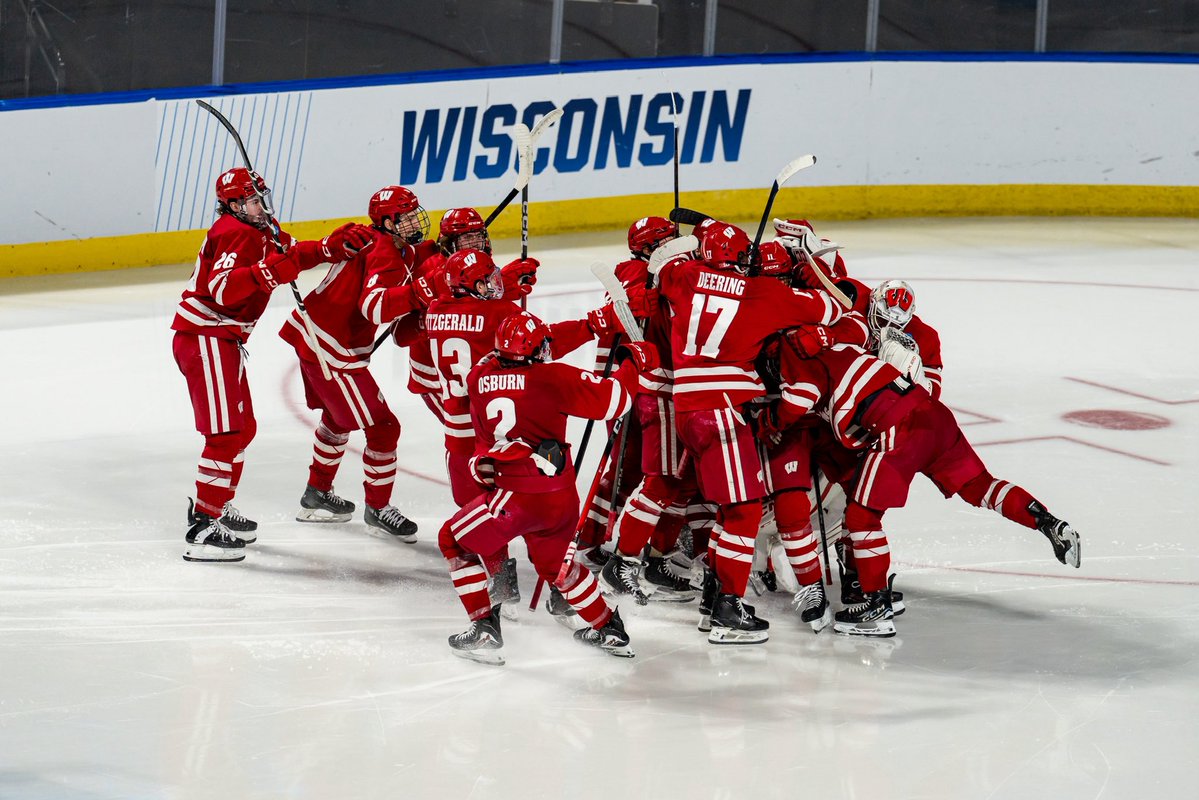 Wisconsin Hockey tweet media