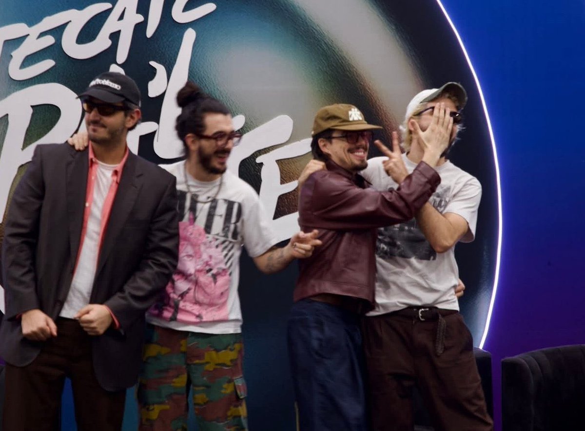 a i k o ★ ABRACE A OLIVIA tweet media