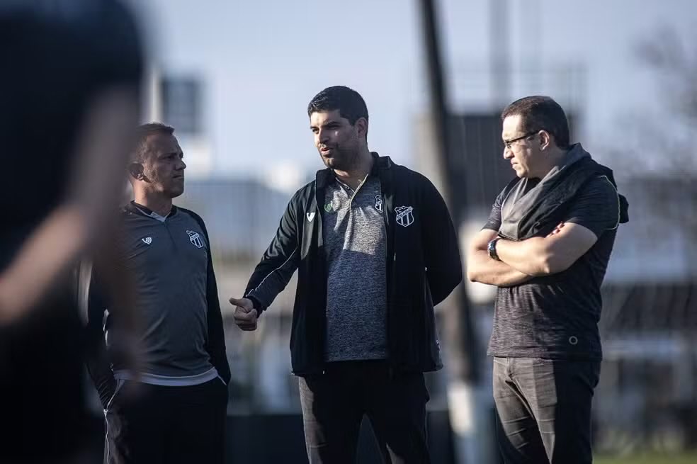 Menino Horácio tweet media