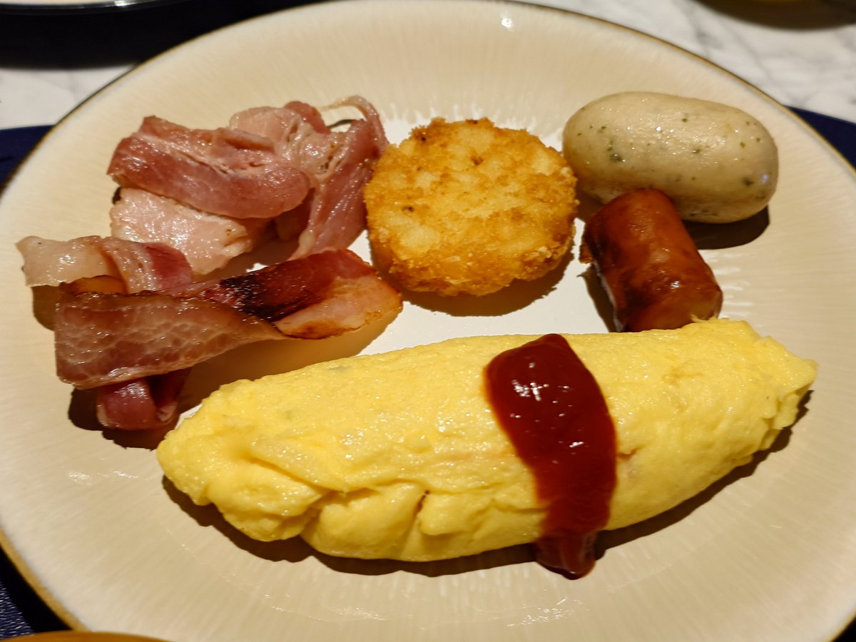 flying_drunkard's tweet image. The Link Seoul, a Tribute Portfolio Hotel
ザ リンク ソウル トリビュート ポートフォリオ ホテル

FRAME KITCHEN
ブレックファスト

ビビンバ、フォー、プルコギ、プゴク、エッグステーション...etc.
目移りするラインナップー∑d(ﾟ∀ﾟd)ｫｩｨｪ!!

キムチもタコ、イカ以外に牡蠣も🦪
#ソウル