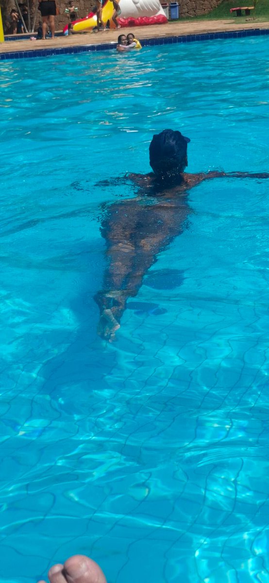 ADRIANAALVES91's tweet photo. 🌊🏊🏽‍♂️Sábado https://t.co/YJFdRisW2R
