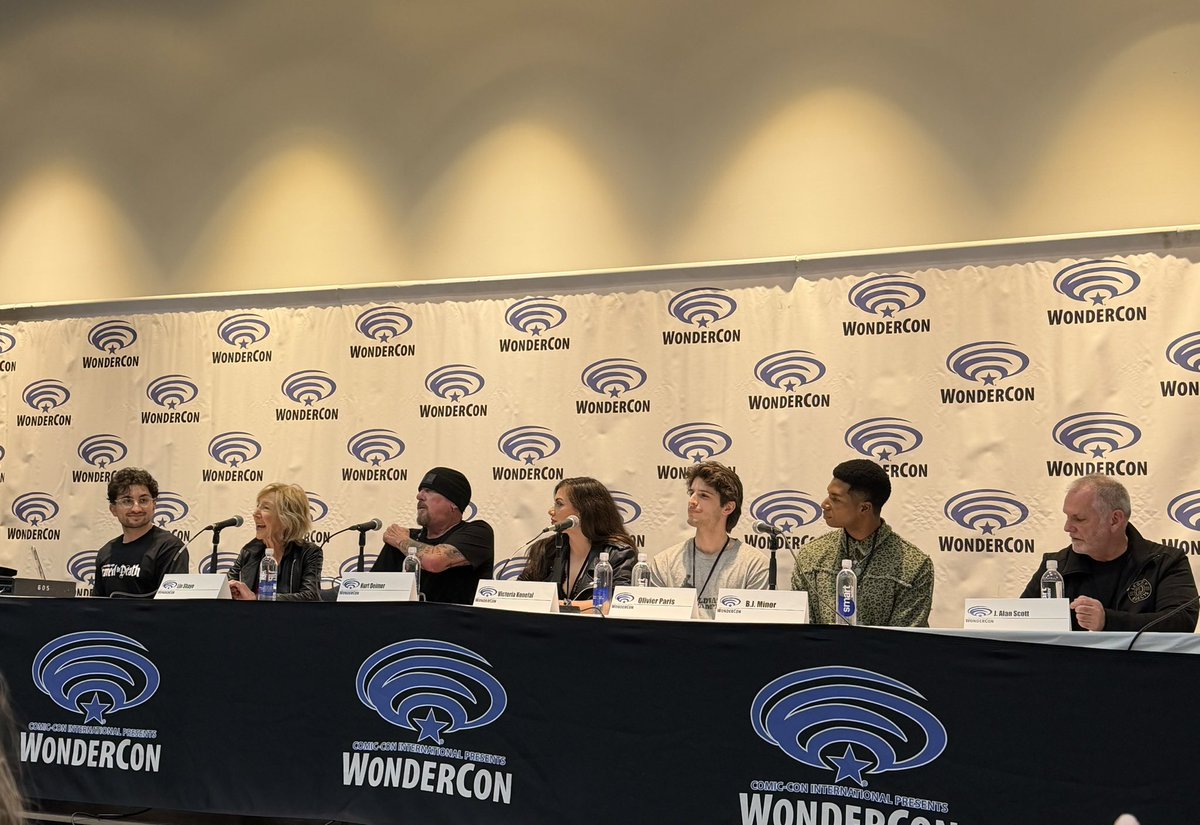 TLEV Media tweet media