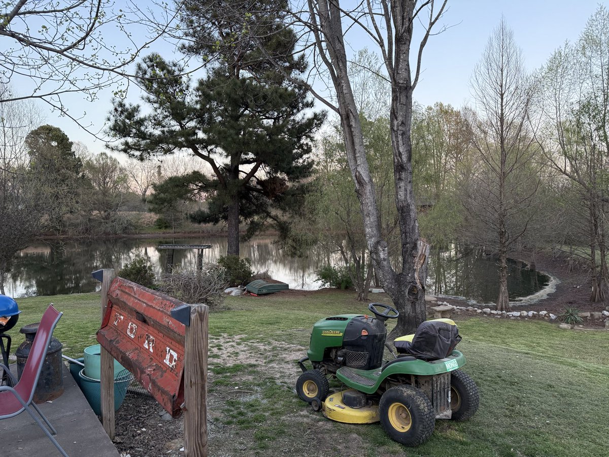 Memphismarkog's tweet image. #yardwork #outdoors #love #nature #chilling