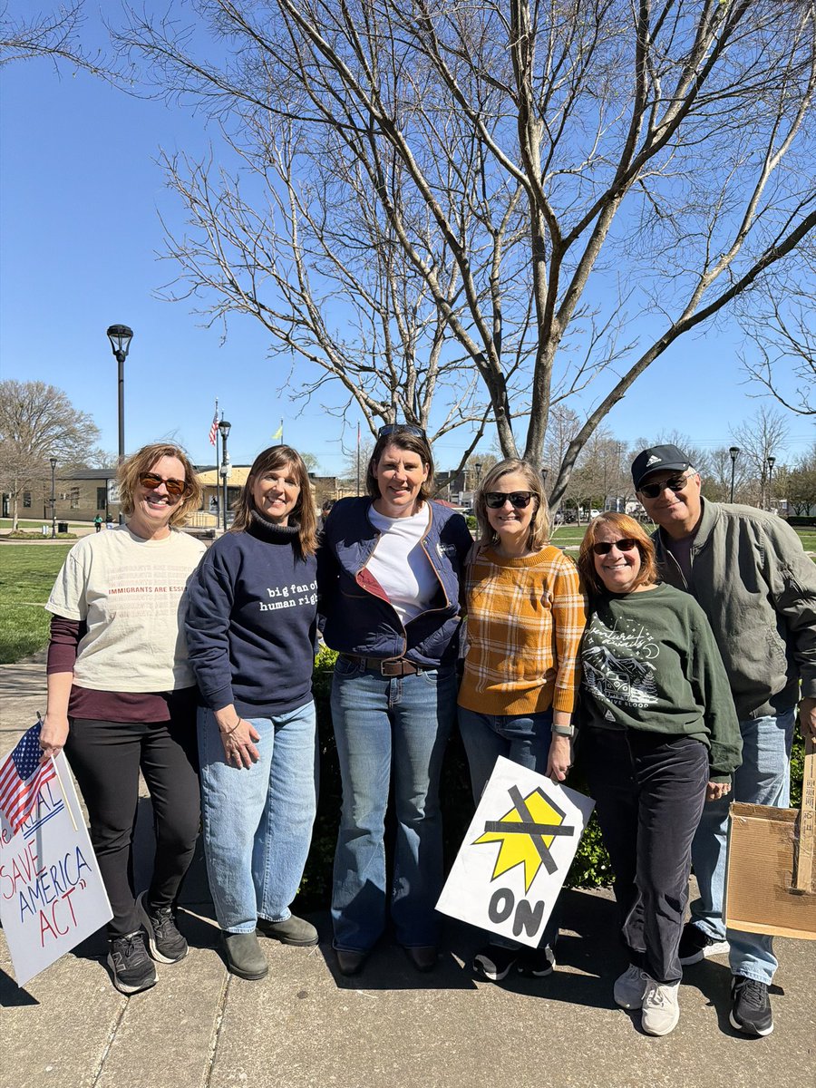 Amy McGrath tweet media