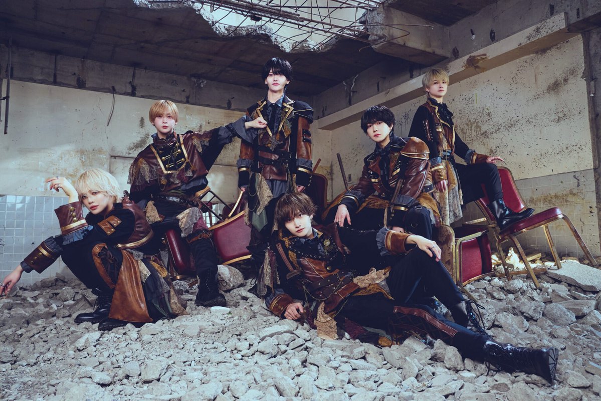 VANITYMIX_magazine tweet media