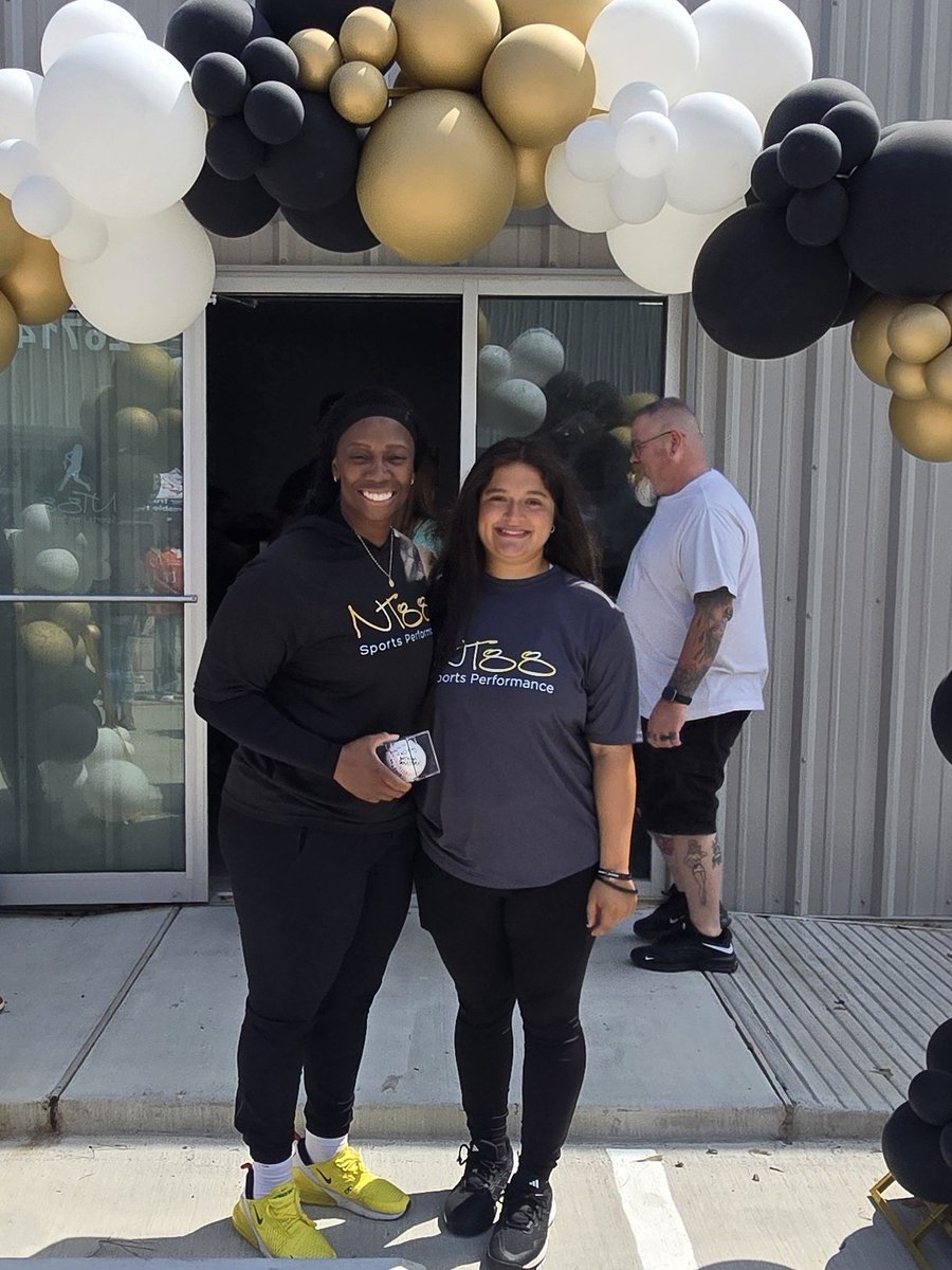 Johanna B. Acuña tweet media