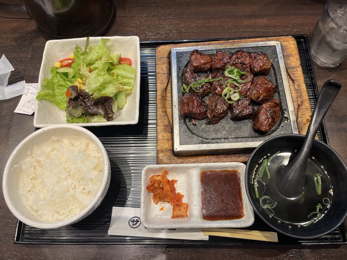 やんたけ tweet media