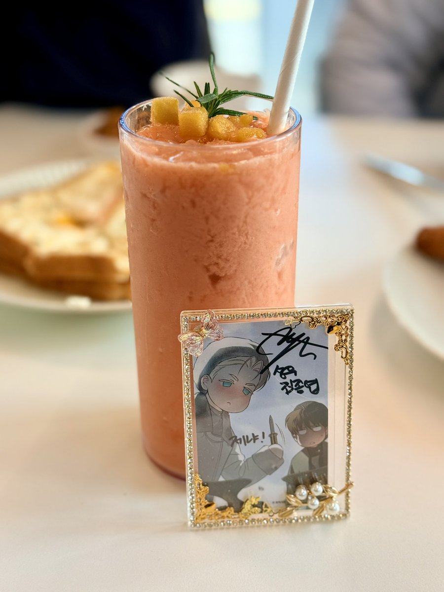 CrystalB🍀 tweet media