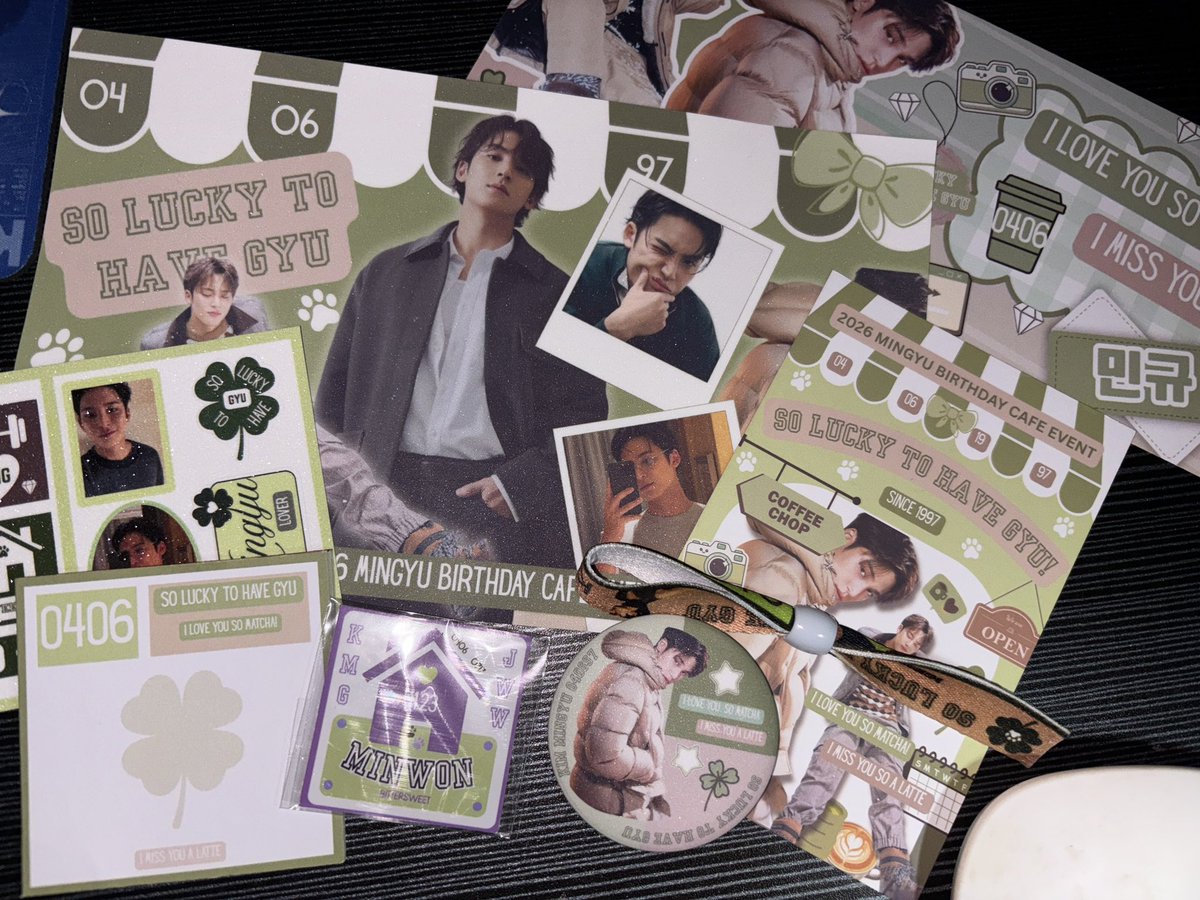 🍀💚 GIVEAWAY!

2 slots for #SOLUCKYTOHAVEGYU MINGYU CSE (April 5)

To join: 
- mbf and rt
- comment: HBD GYU 🍀🍀

I’ll draw the winners tomorrow @ 3pm

(Winners still need to buy 1 food and 1 drinks sa  venue po before claiming the kit and accessing the Lucky Box)