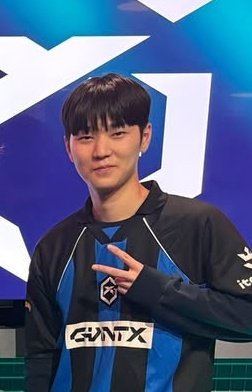 𝙀𝙣𝙙𝙚𝙖𝙧 tweet media