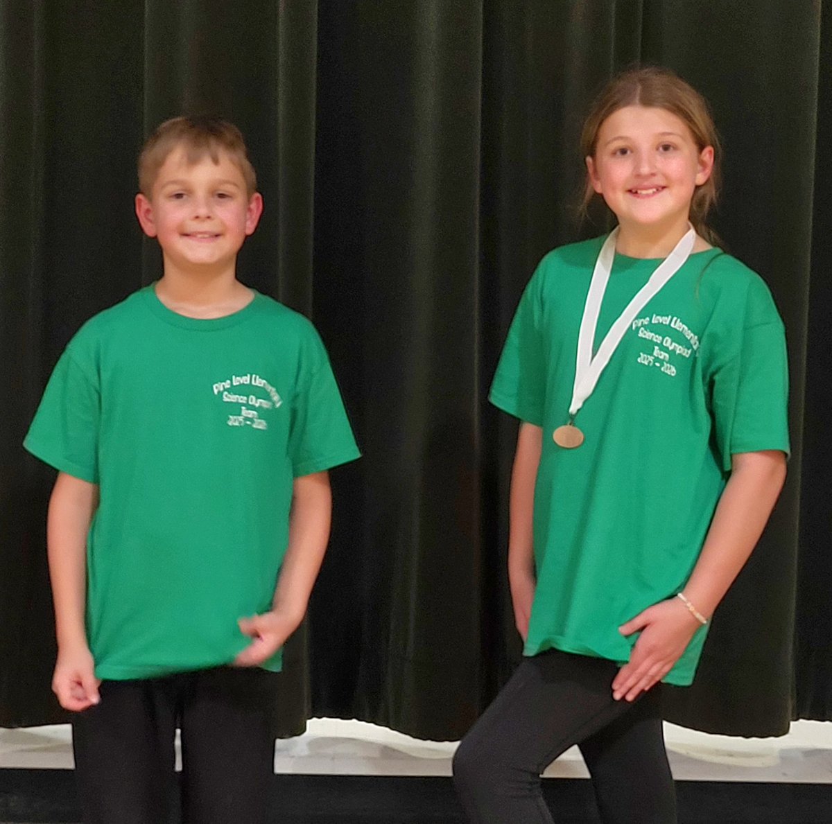 PineLevelES tweet media