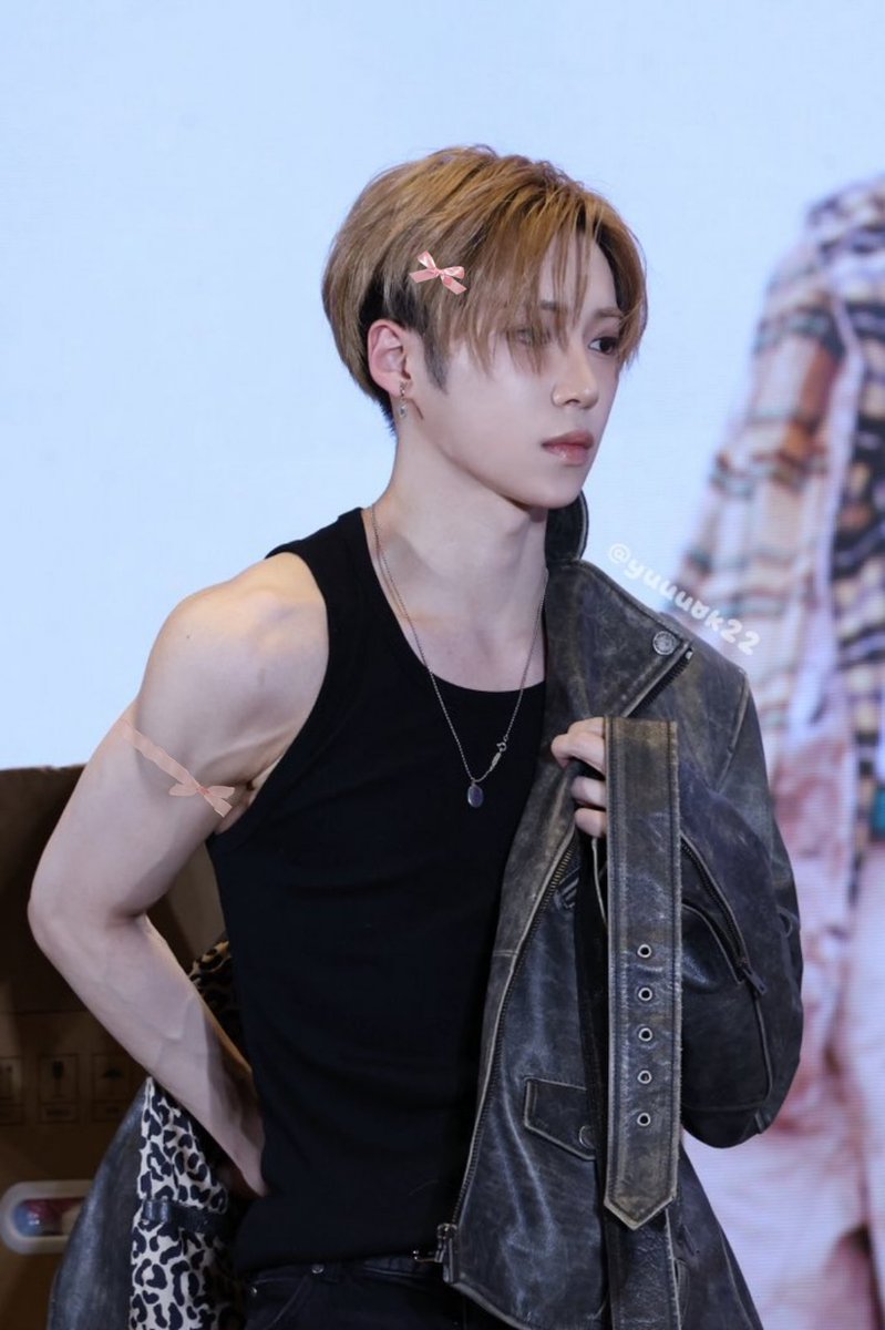 ≽^• ˕ • ྀི≼ tweet media