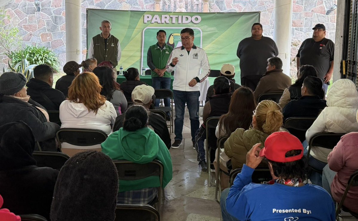 Miguelsamanop's tweet photo. Hoy nos reunimos con la familia verde de #Timilpan, nos preparamos para seguir creciendo y fortaleciendo nuestra presencia en cada comunidad, porque es ahí donde la gente nos necesita. https://t.co/3C5m8jnfjk