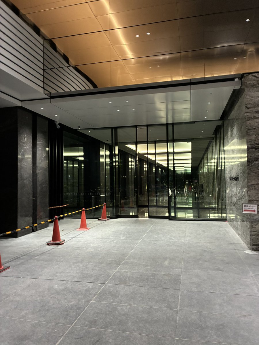 hide@UberEats東京 tweet media