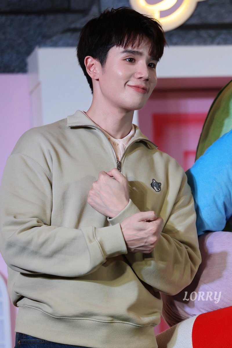 Lorry_jjyp tweet media