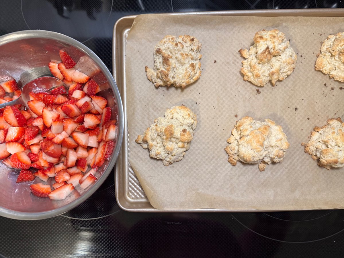 Fluffernutter tweet media