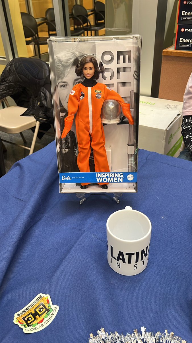 LAlmudenaRico's tweet photo. Proud to have participated in From the Earth to the Stars.
My students proudly presented their robotic hand project, showing creativity, teamwork, and confidence.
Watching them explain their work to district leaders was incredibly meaningful.
#STEM #Robotics #LatinasInSTEM https://t.co/As3WTDFiRb
