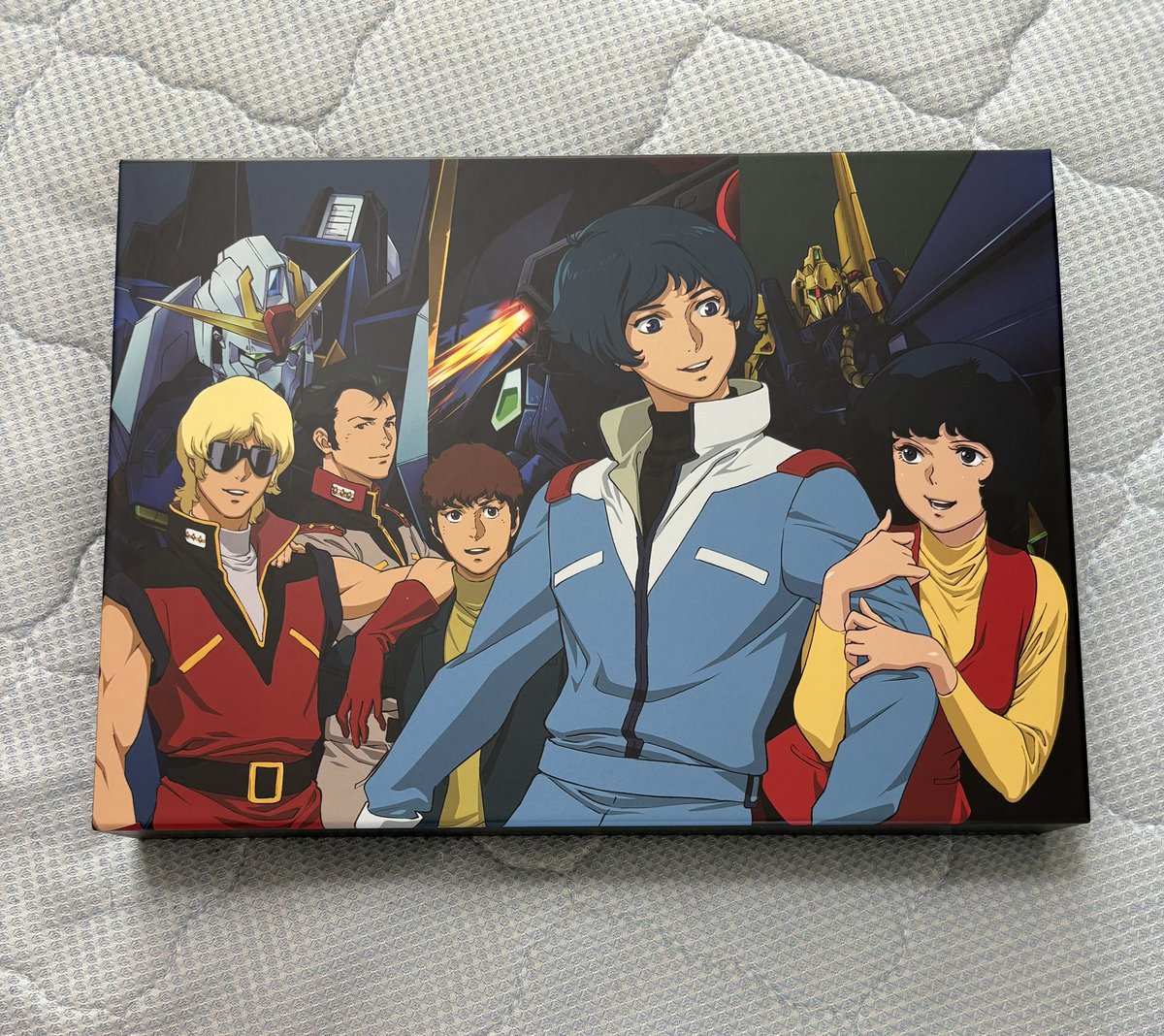 raneko190616's tweet photo. 届いたー！！！！！
恩田さんの絵が満載ー！！！！！

＃恩田尚之 https://t.co/V6r1aWCDxf