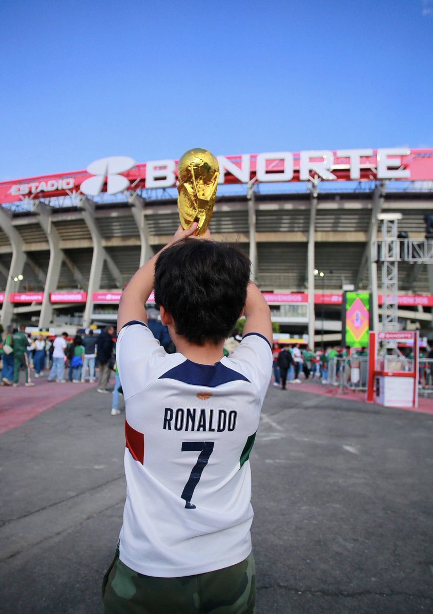 TimelineCR7's tweet image. The kid knows. #destiny.