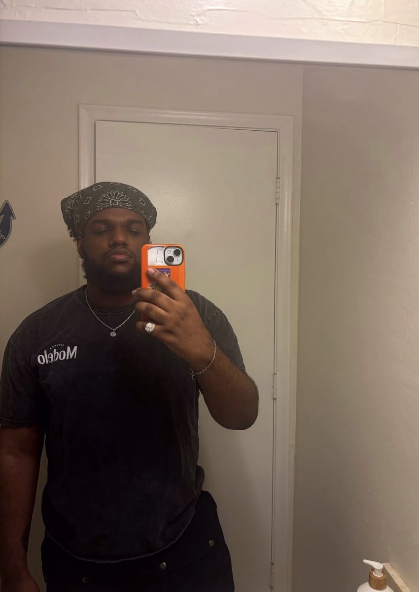 Aaron ♌️🦁 tweet media