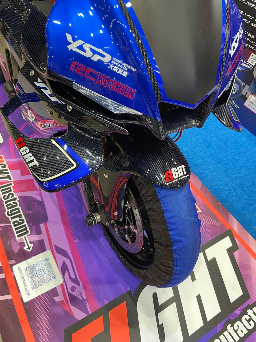ACE_07_R1's tweet photo. この顔に見慣れてきたけど、この羽はまだ見慣れないですね👀

EIGHTさんでR9跨らせて頂いたけど、ポジションは結構ヤル気モードだった😡 https://t.co/ALR6ENej0e