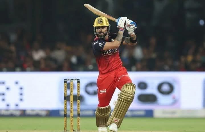 rbg_manjunath's tweet photo. “Ex-CM @Yediyurappa watched the match with his grandkids &amp; #RCB won. UD Minister @byrathi_suresh fought heroically to get escorts inside &amp; established his claim. 

#IPL has begun in style! 
What virtuous citizens we #Karnataka people are!”

#Bangalore https://t.co/5pjSL8i7Aa