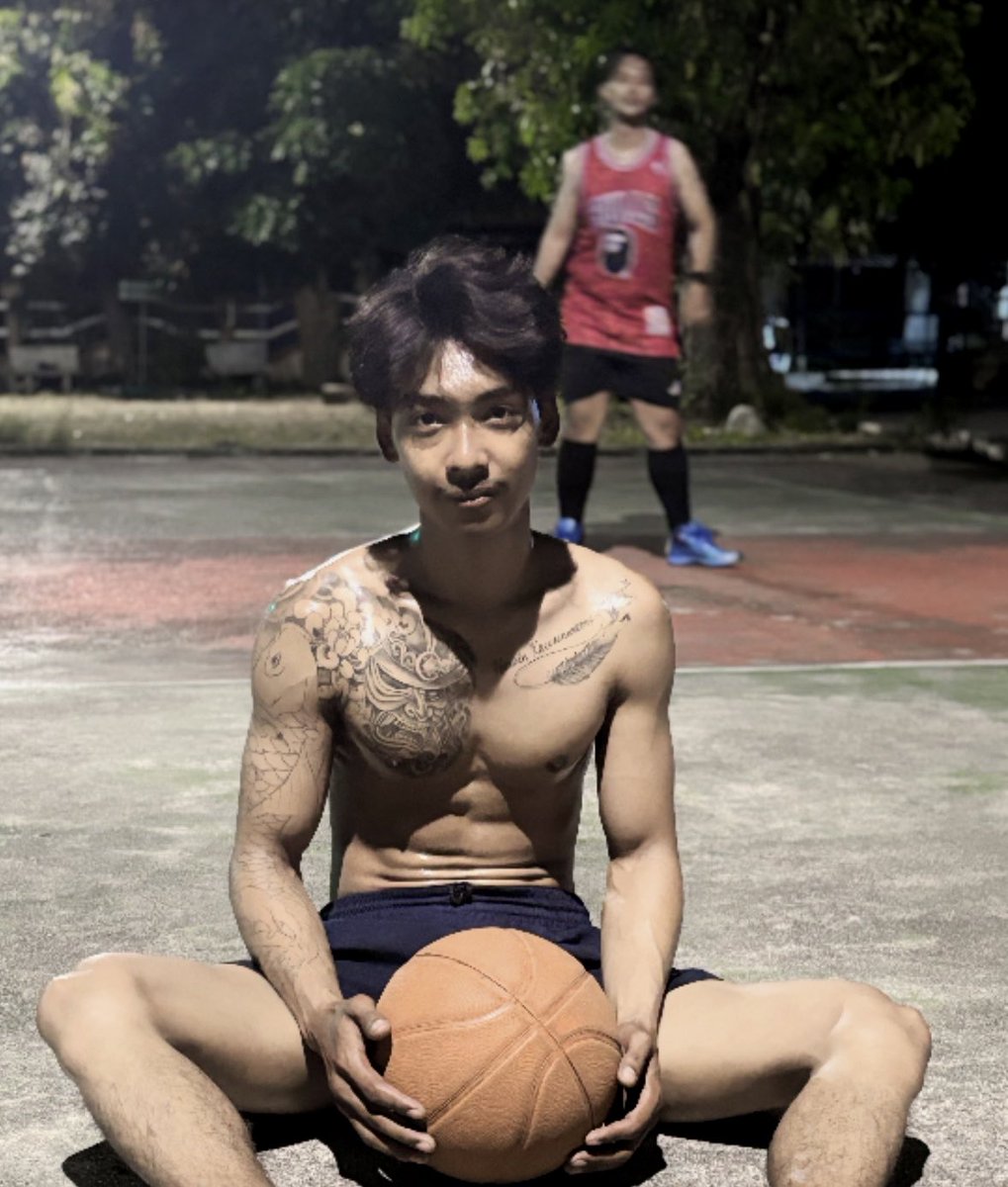 กาฟิวส์ tweet media