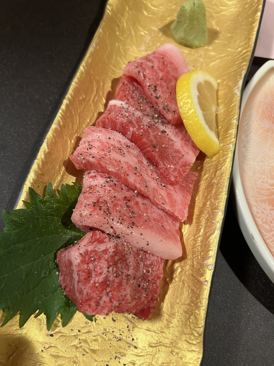 本日 #NUKIDO 金沢にて大千穐楽！
ここまで来れてよかった！
終わるのは死ぬほど寂しいけれどひとまず今日の大千穐楽を最高の形で。

そして脚本、監修の #取り急ぎ愛しています #RUIプロ公演 も千秋楽。こちらも無事に終わりますように🙏

共に美味しいお酒を飲みましょう！！

写真は能登牛🐃