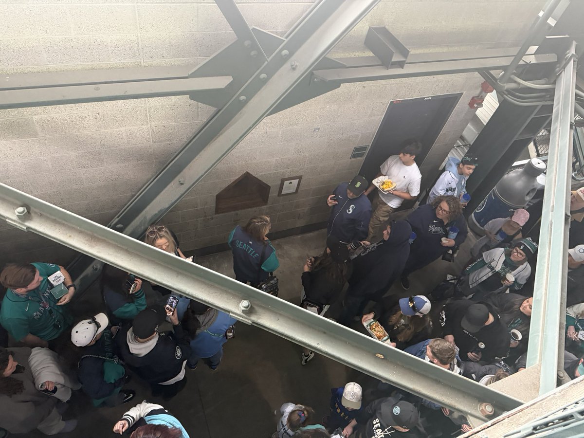 Kevin Zelko tweet media