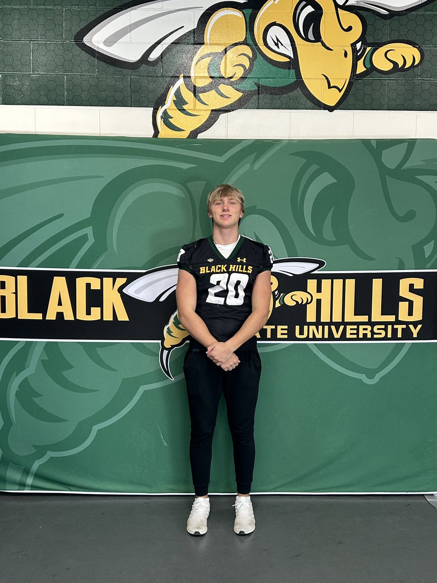 olso_22's tweet photo. Had a great time at Black Hills State University junior day today, thank you for the invite! @CoachSchafer4 @Tim_Hughes02 @GarretsonFB https://t.co/ZL5u0g0F8F