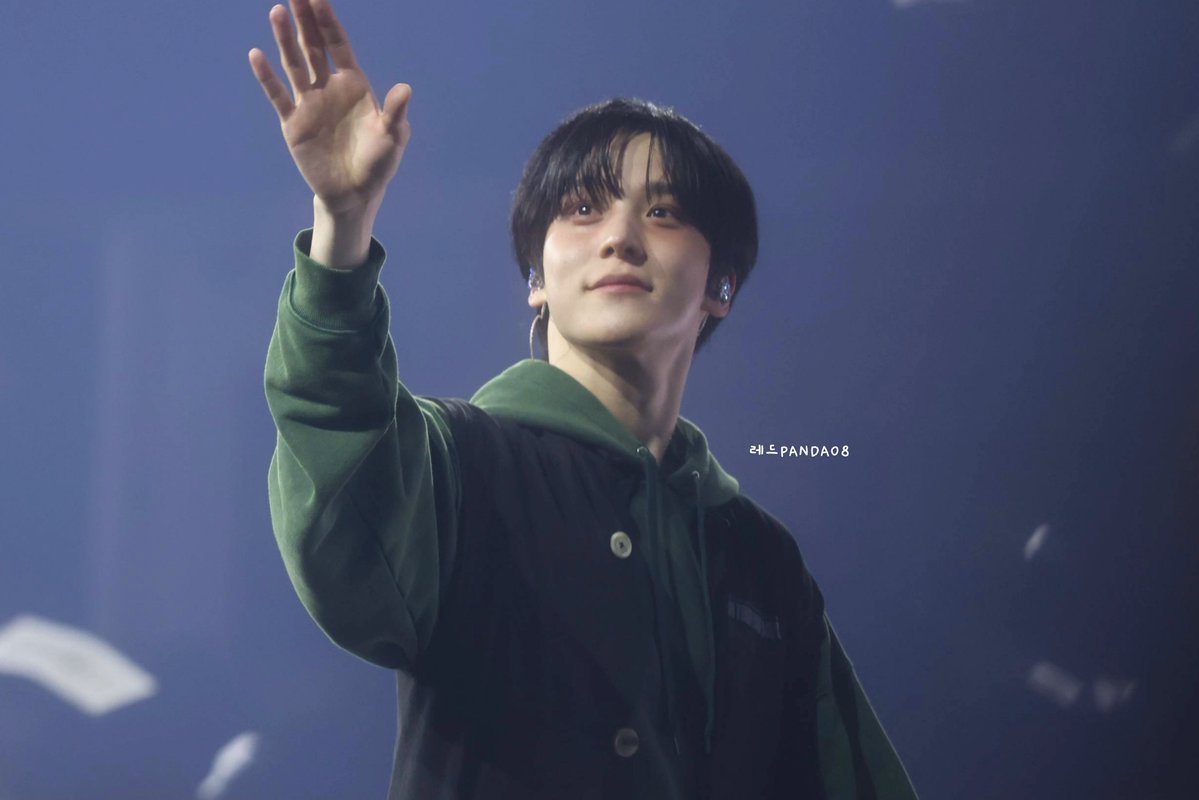 dewdew.. tweet media