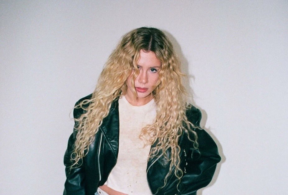 chart news tweet media