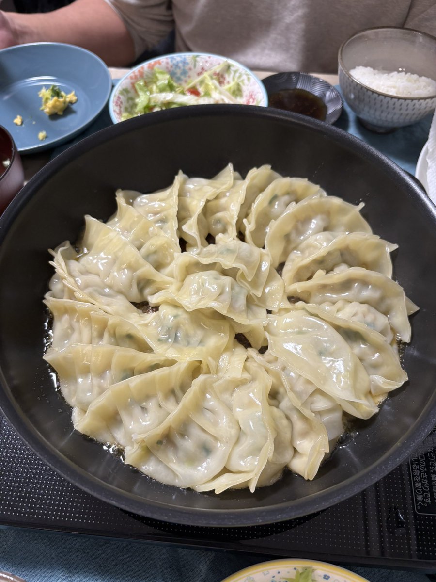 ねこちくわ tweet media