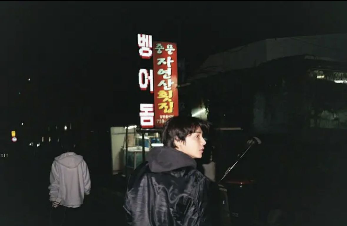 i need a tweet media