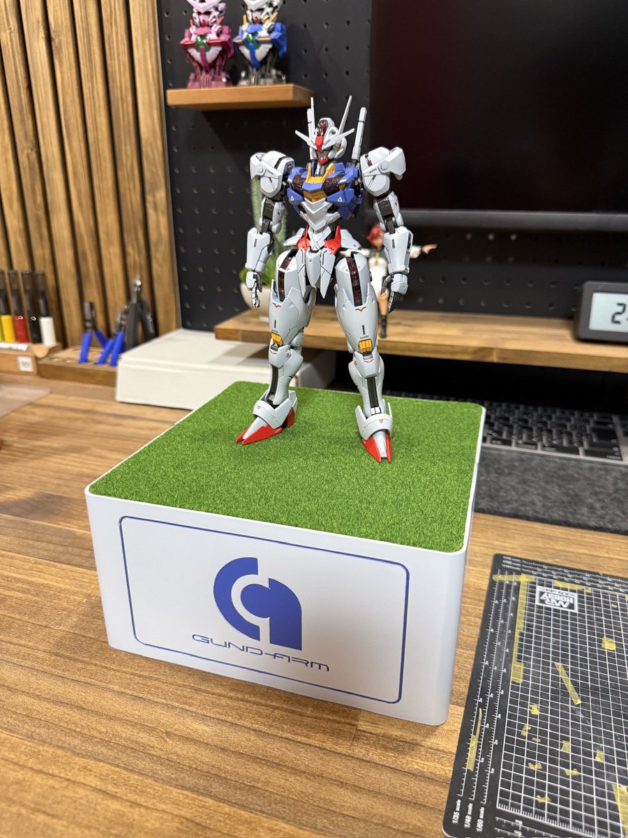 シモンぬ tweet media