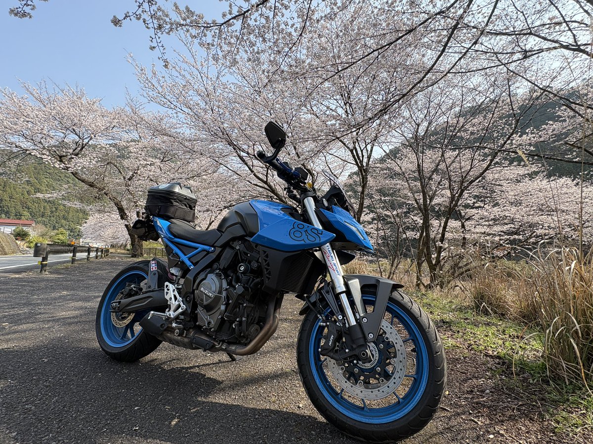 エボっち@ tweet media